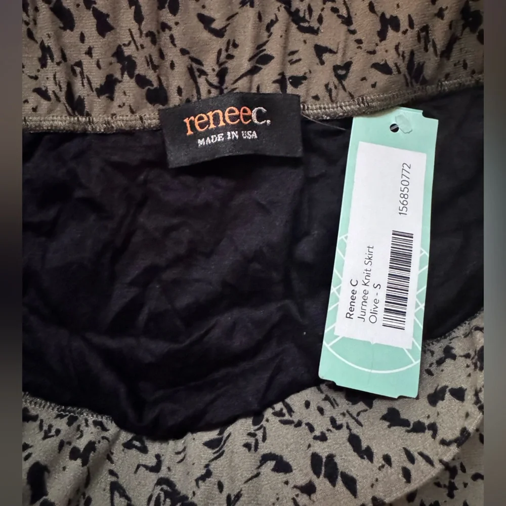 NWT Renee C Pencil Skirt in Olive Green Knit with Black Pattern, Size Small
